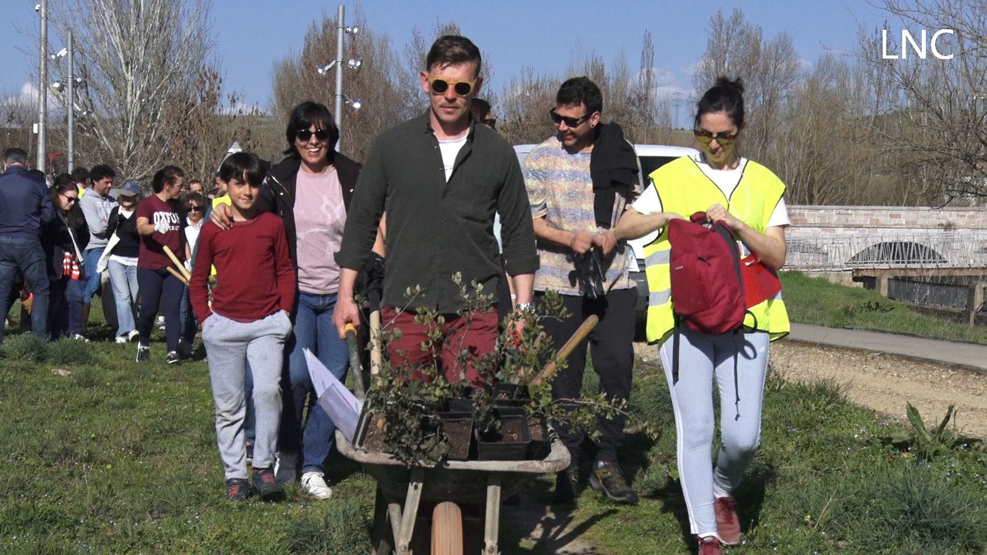 Sesenta nuevos árboles para Puente Castro