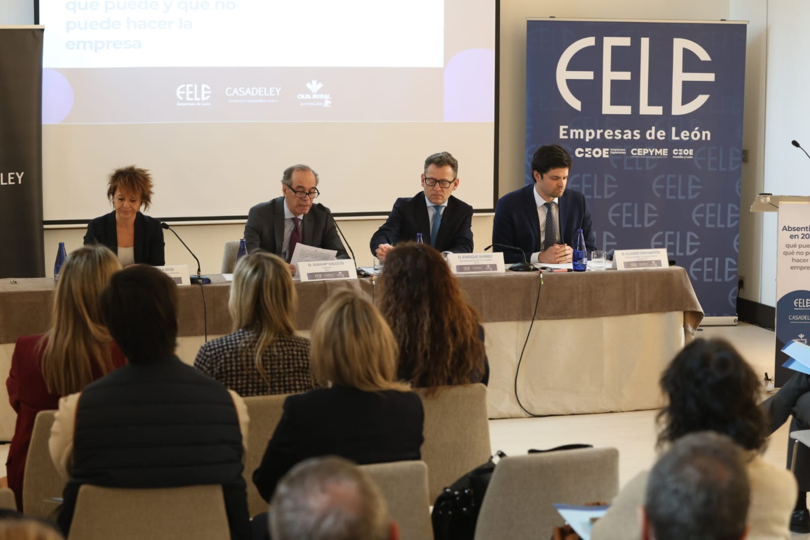 Jornada organizada para abordar el absentismo laboral en León. | FERNANDO OTERO