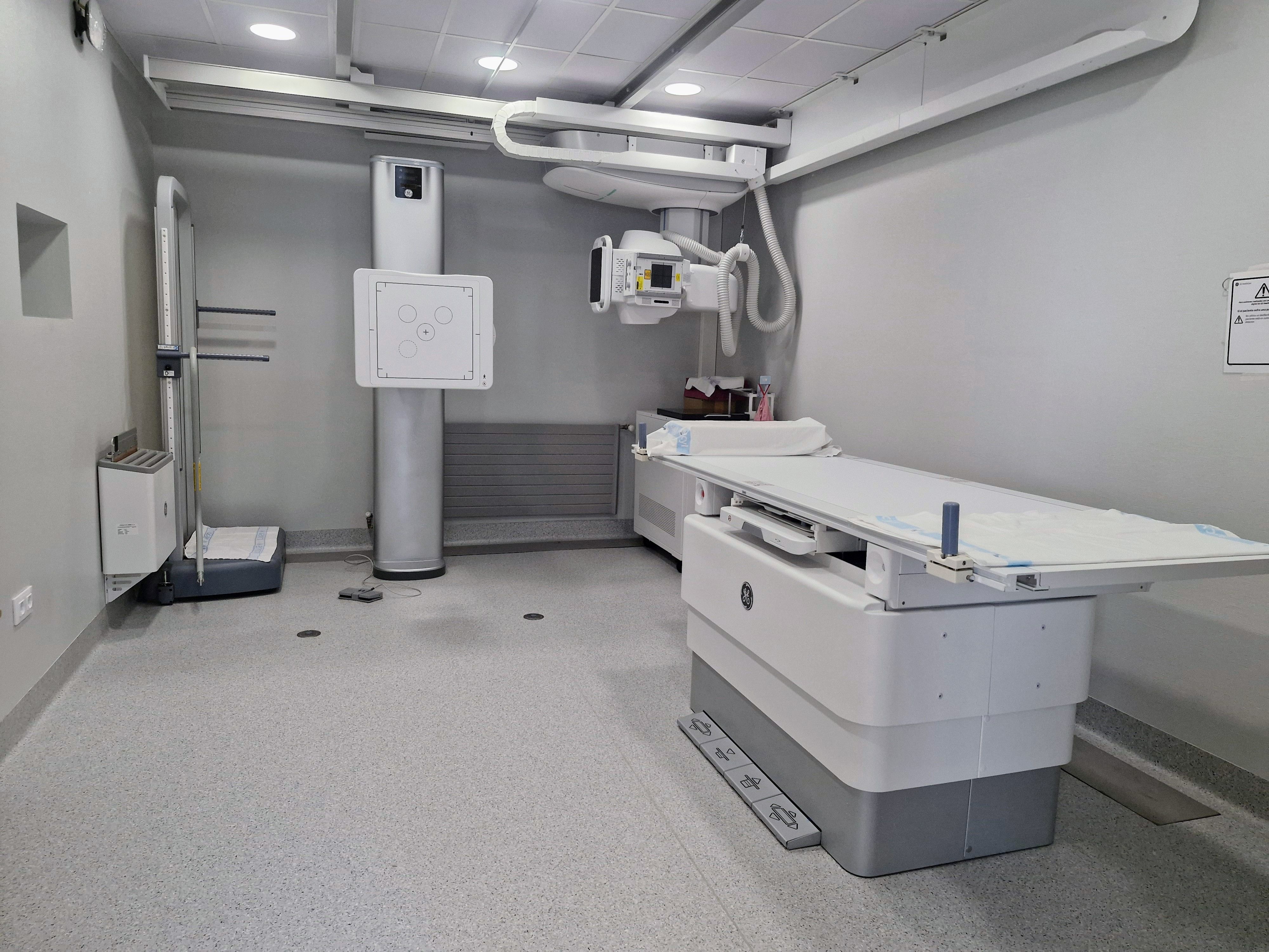 La sala de Rayos X renovada del Centro de Salud de Toreno.