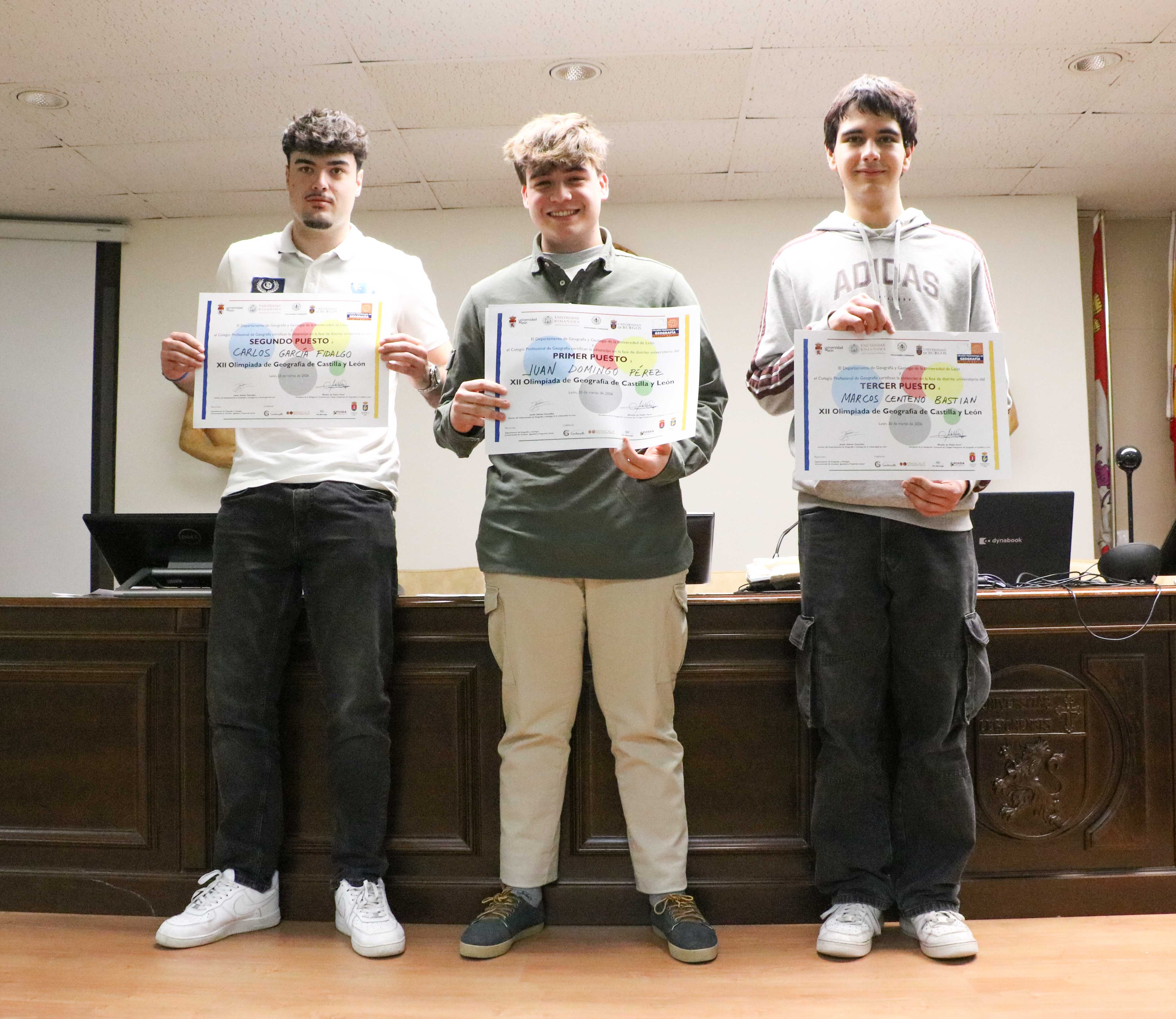 Ganadores de la fase local de la Olimpiada de Geografía celebrada en la ULE. | L.N.C.