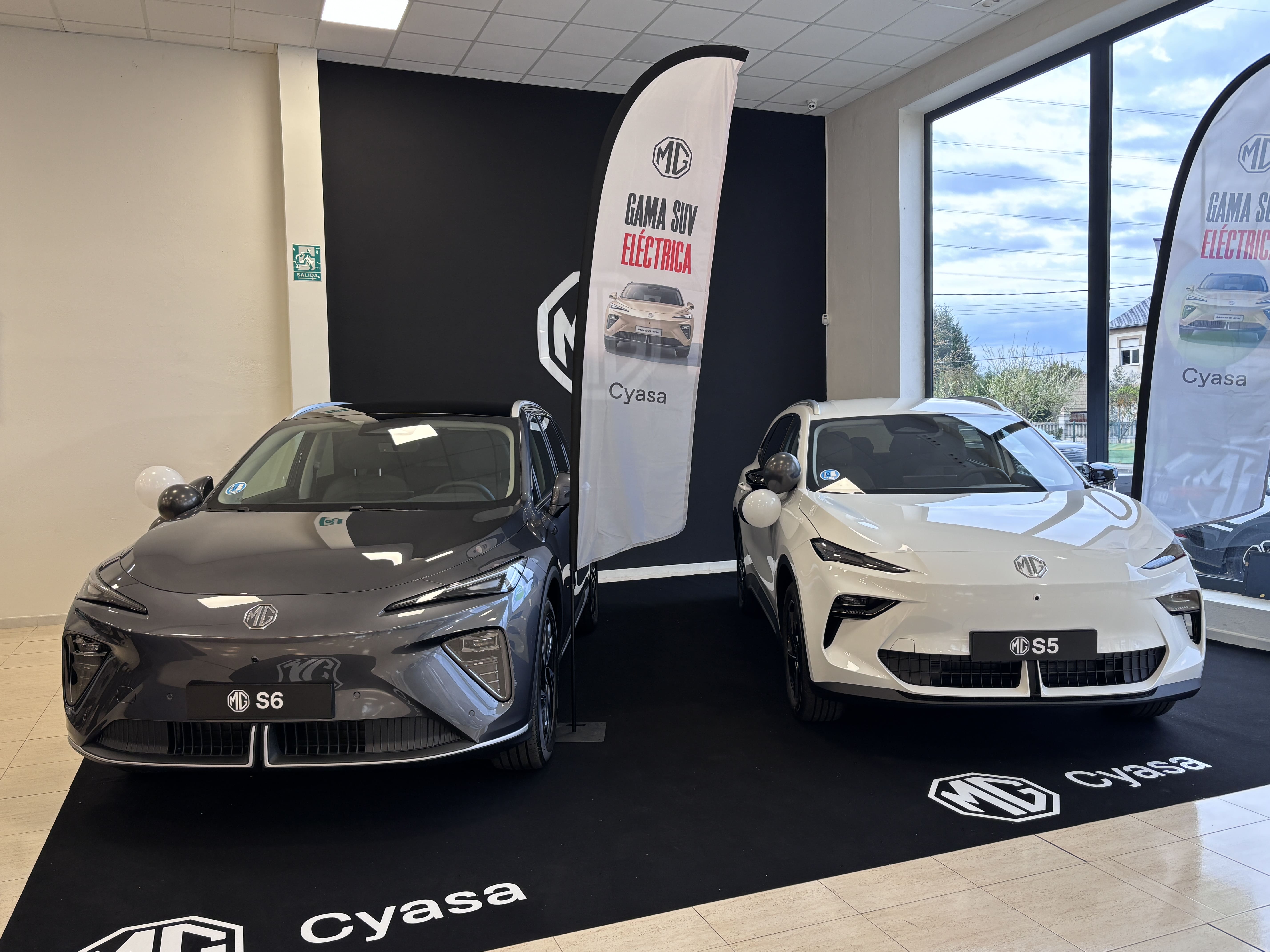 MG presenta en Camponaraya su nueva gama de SUV eléctricos. | JAVIER FERNÁNDEZ