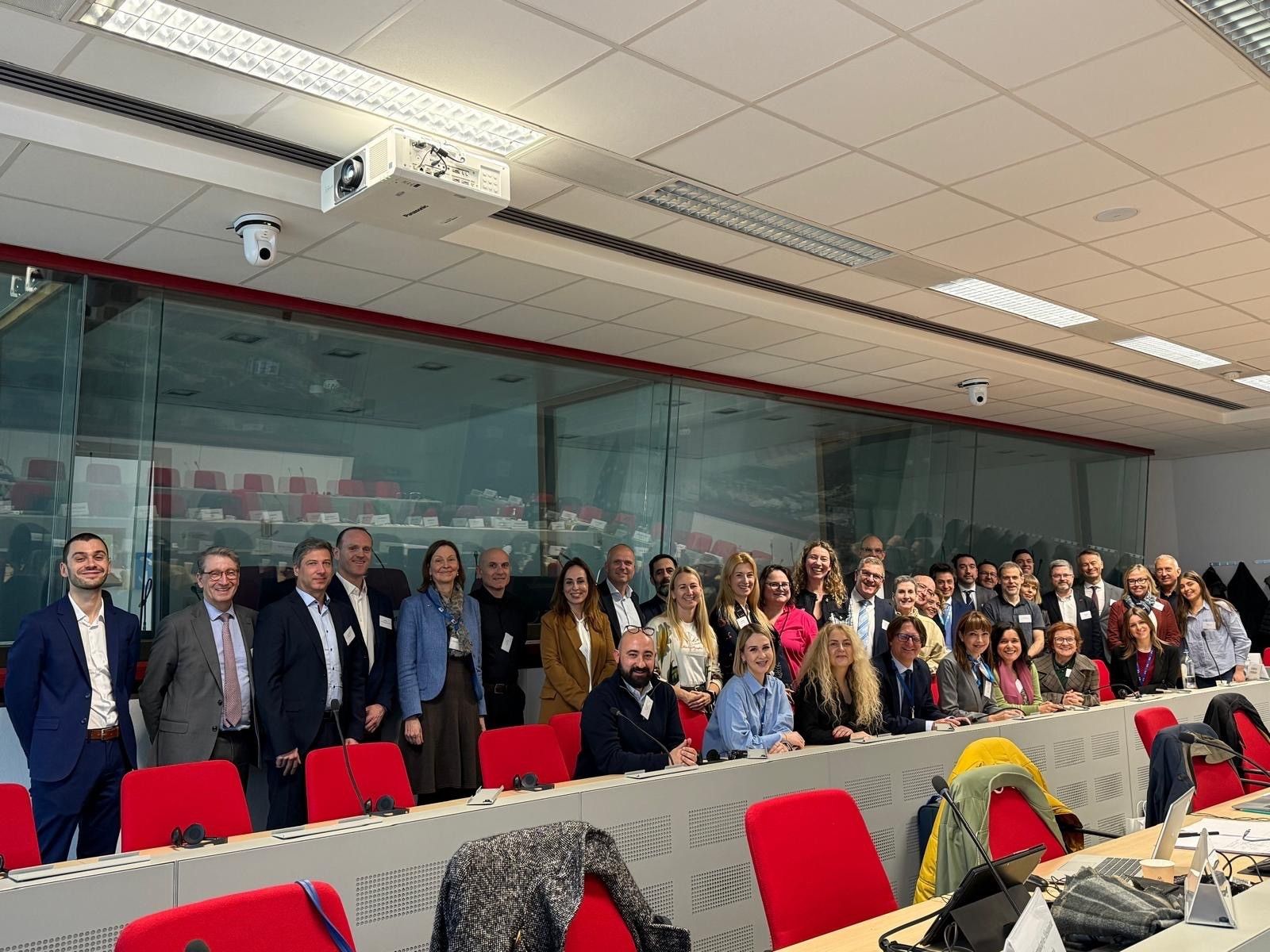 Reunion de arranque del Grupo de Expertos de la Comisión Europea Política de Clústeres. | L.N.C.