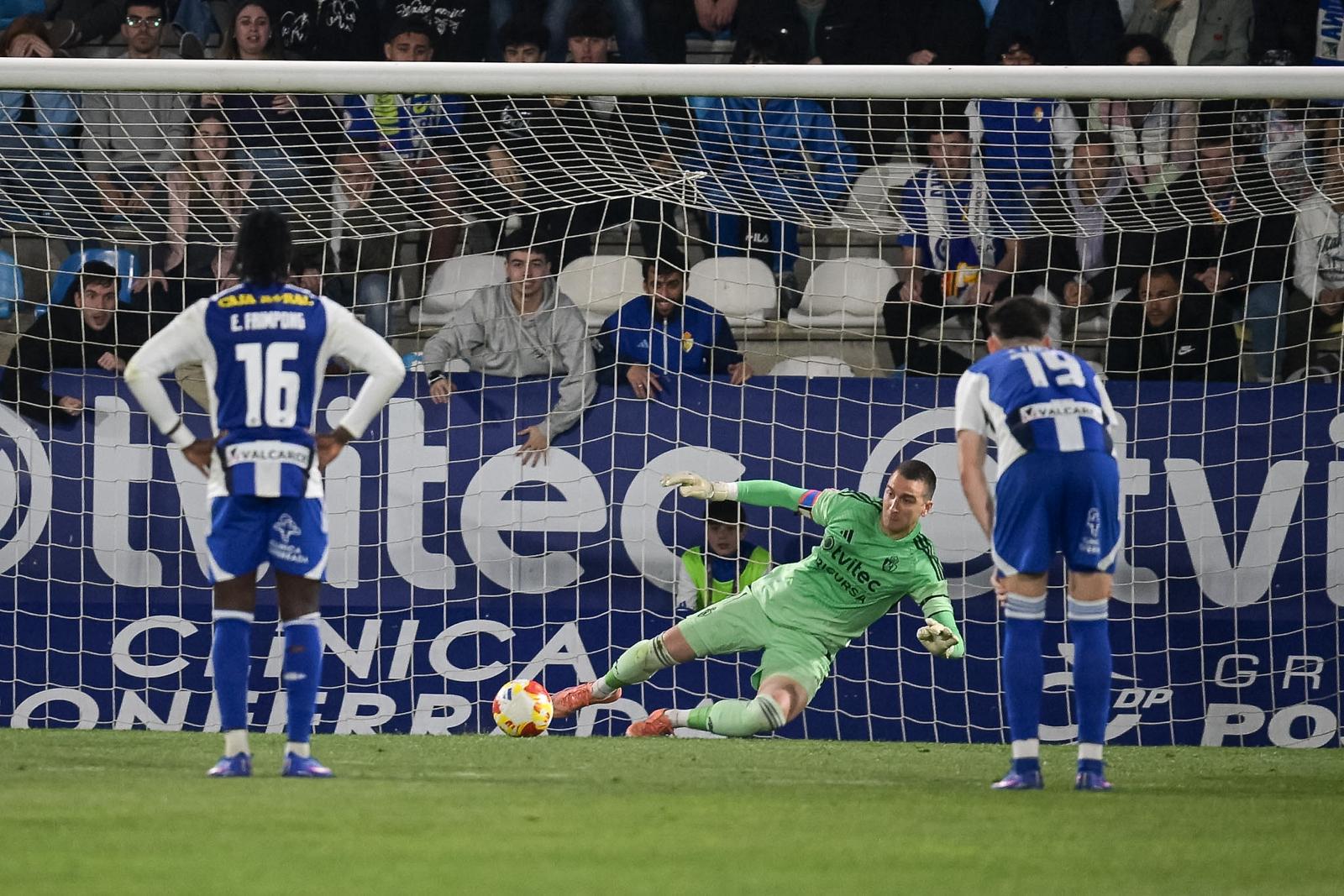 La Ponferradina se llevó la victoria ante Unionistas. QUINITO (41)