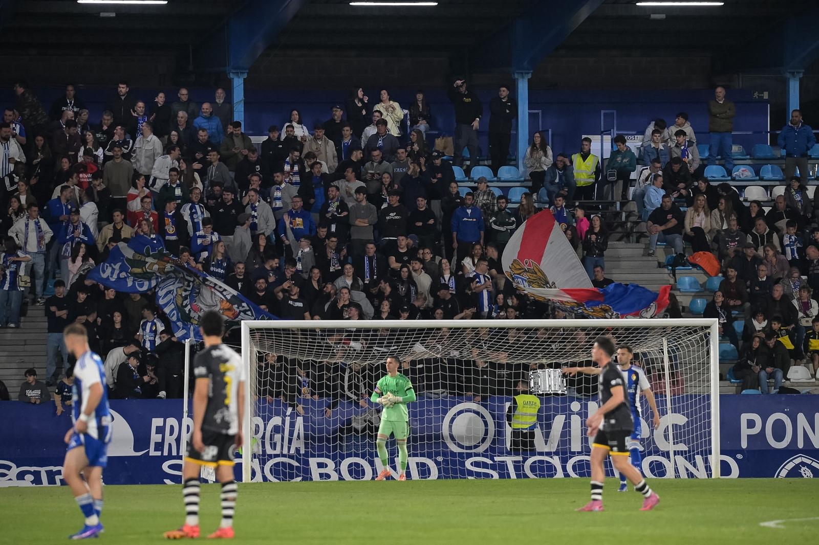 La Ponferradina se llevó la victoria ante Unionistas. QUINITO (4)