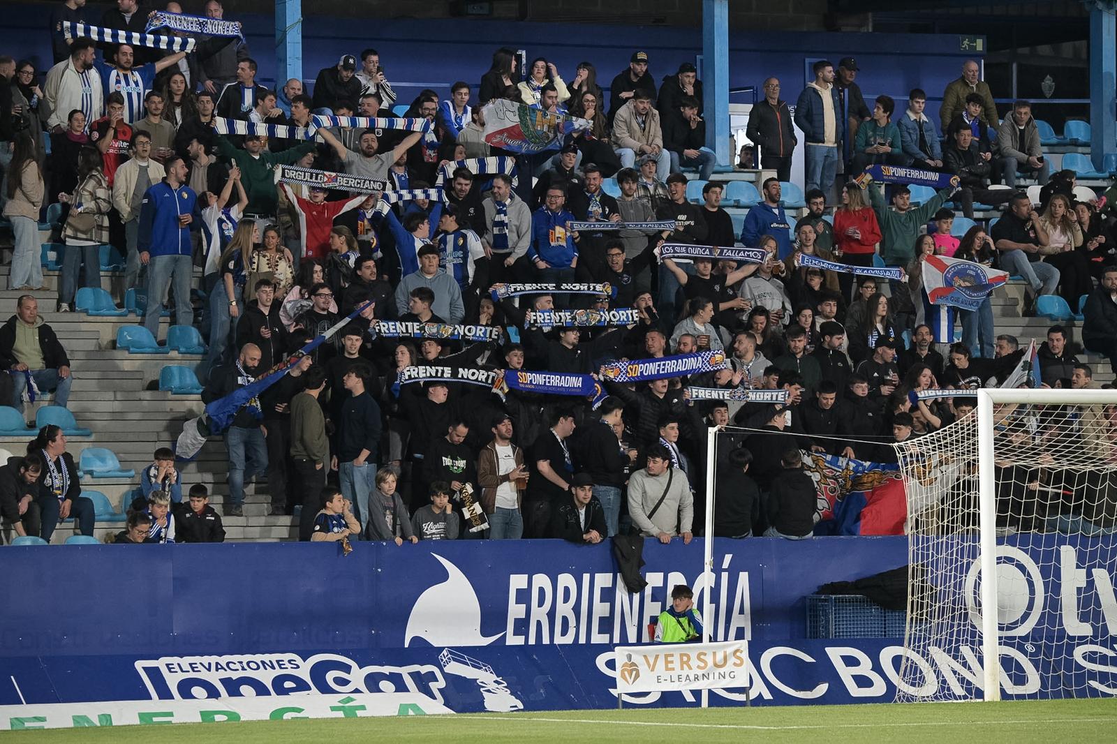 La Ponferradina se llevó la victoria ante Unionistas. QUINITO (11)