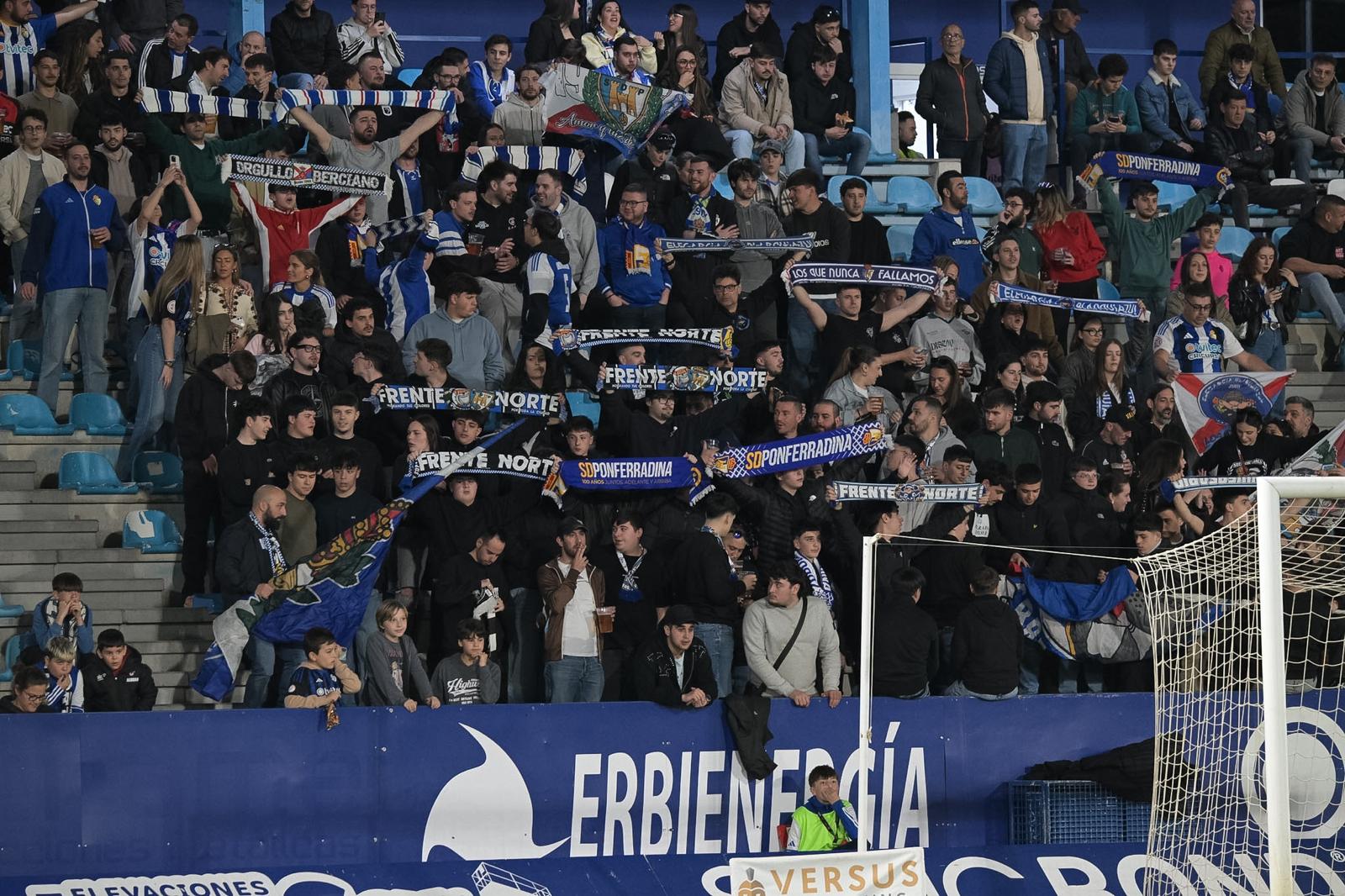 La Ponferradina se llevó la victoria ante Unionistas. QUINITO (12)
