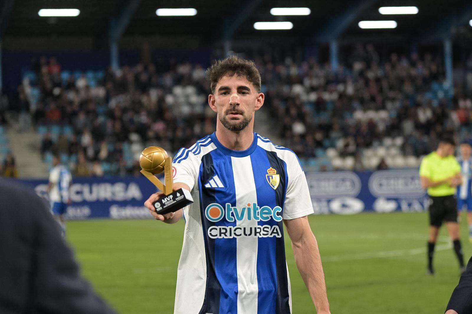 La Ponferradina se llevó la victoria ante Unionistas. QUINITO (16)