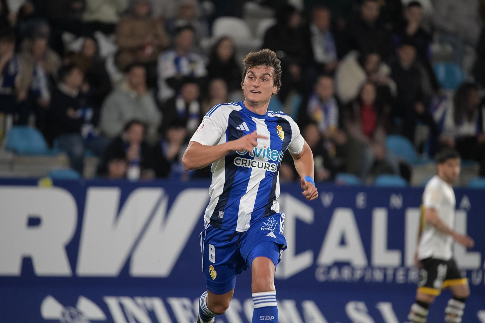 La Ponferradina se llevó la victoria ante Unionistas. QUINITO (17)