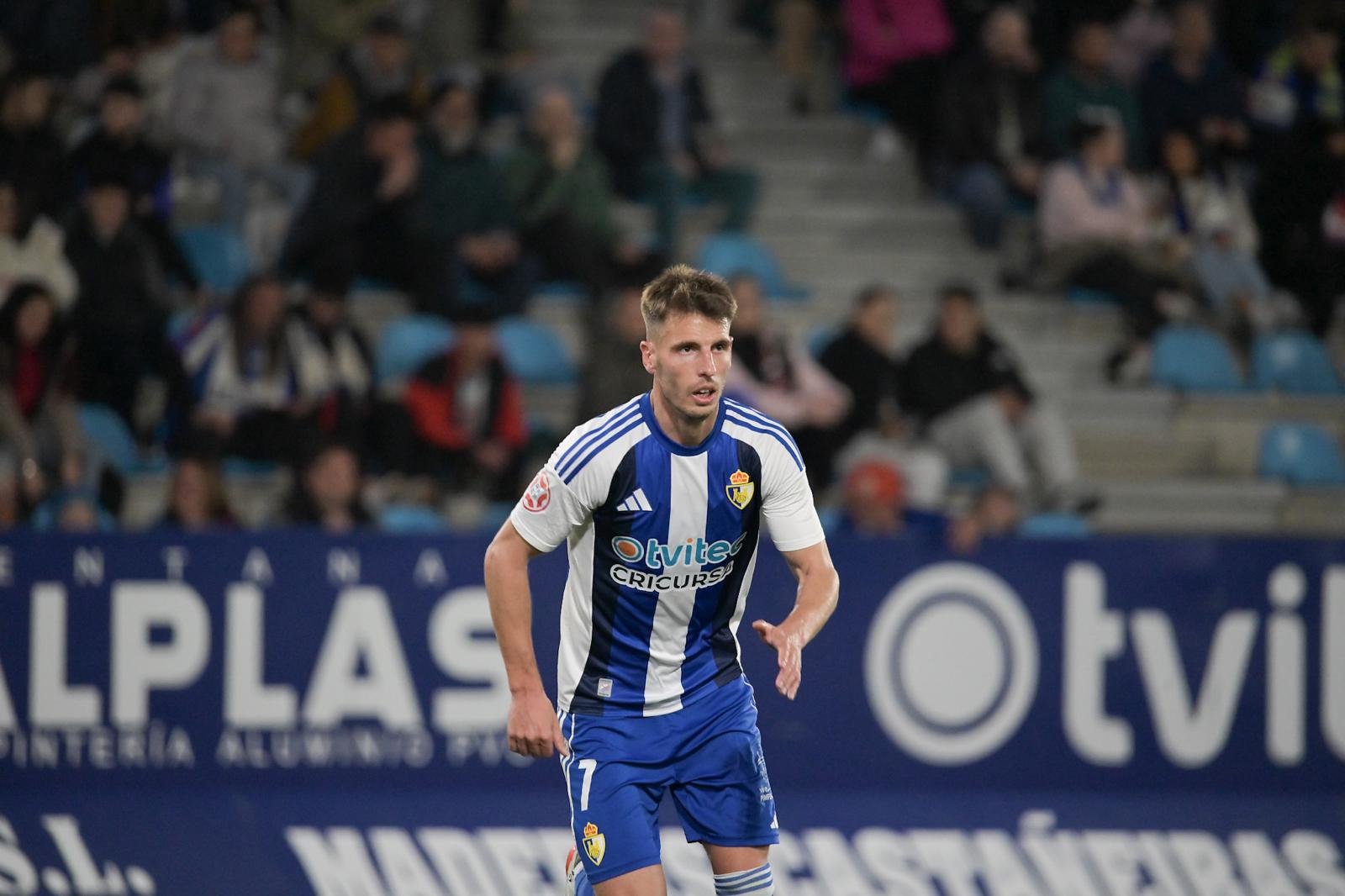 La Ponferradina se llevó la victoria ante Unionistas. QUINITO (28)