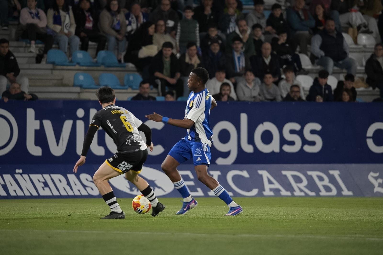 La Ponferradina se llevó la victoria ante Unionistas. QUINITO (36)