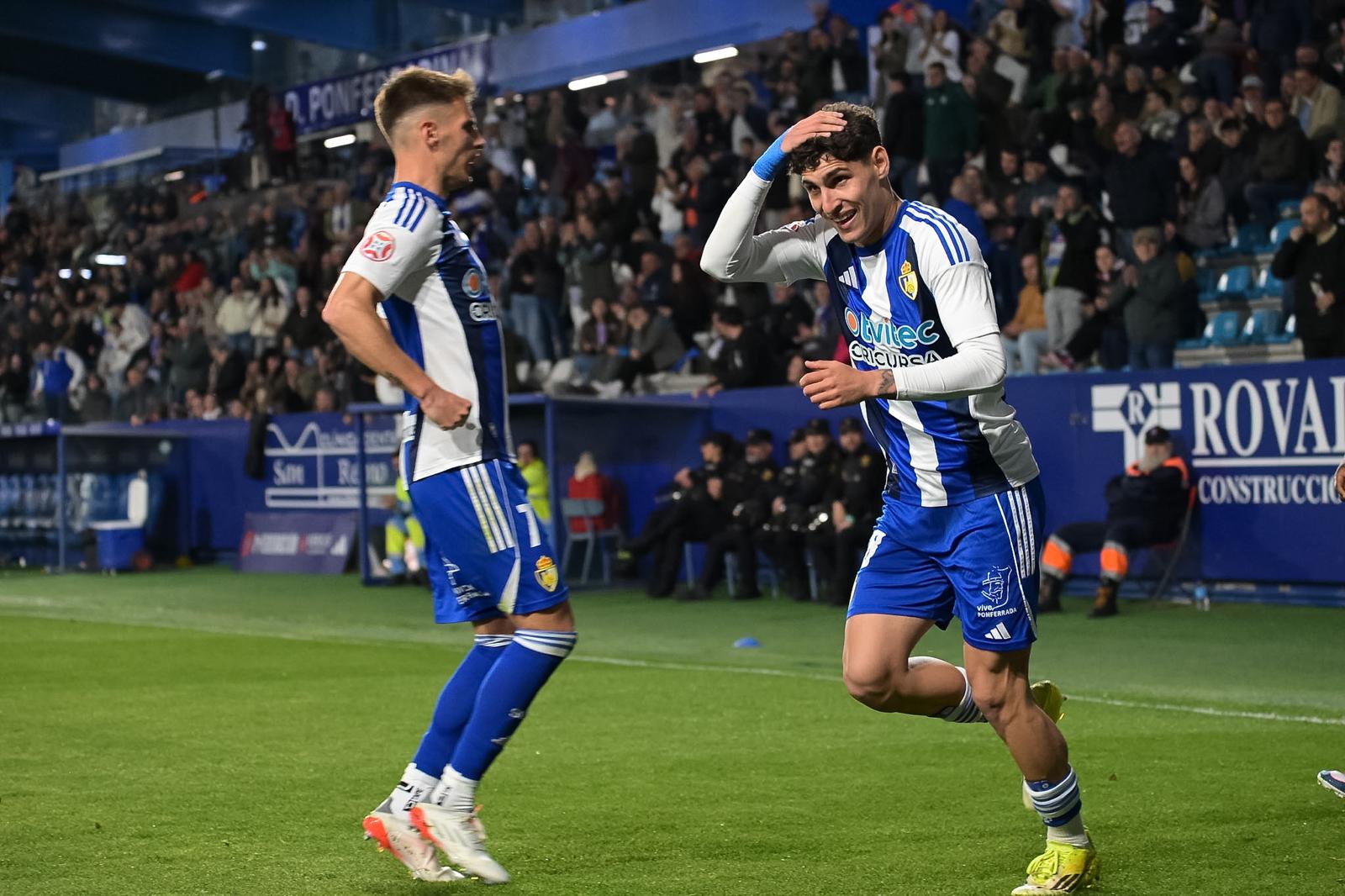 La Ponferradina se llevó la victoria ante Unionistas. QUINITO (40)