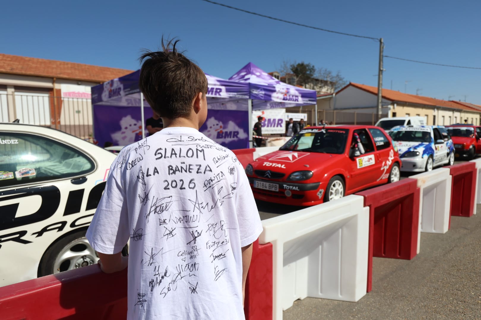 Diferentes momentos de la Urban Race que convirtió a La Bañeza en un circuito de coches. REPORTAJE GRÁFICO FERNANDO OTERO (7)