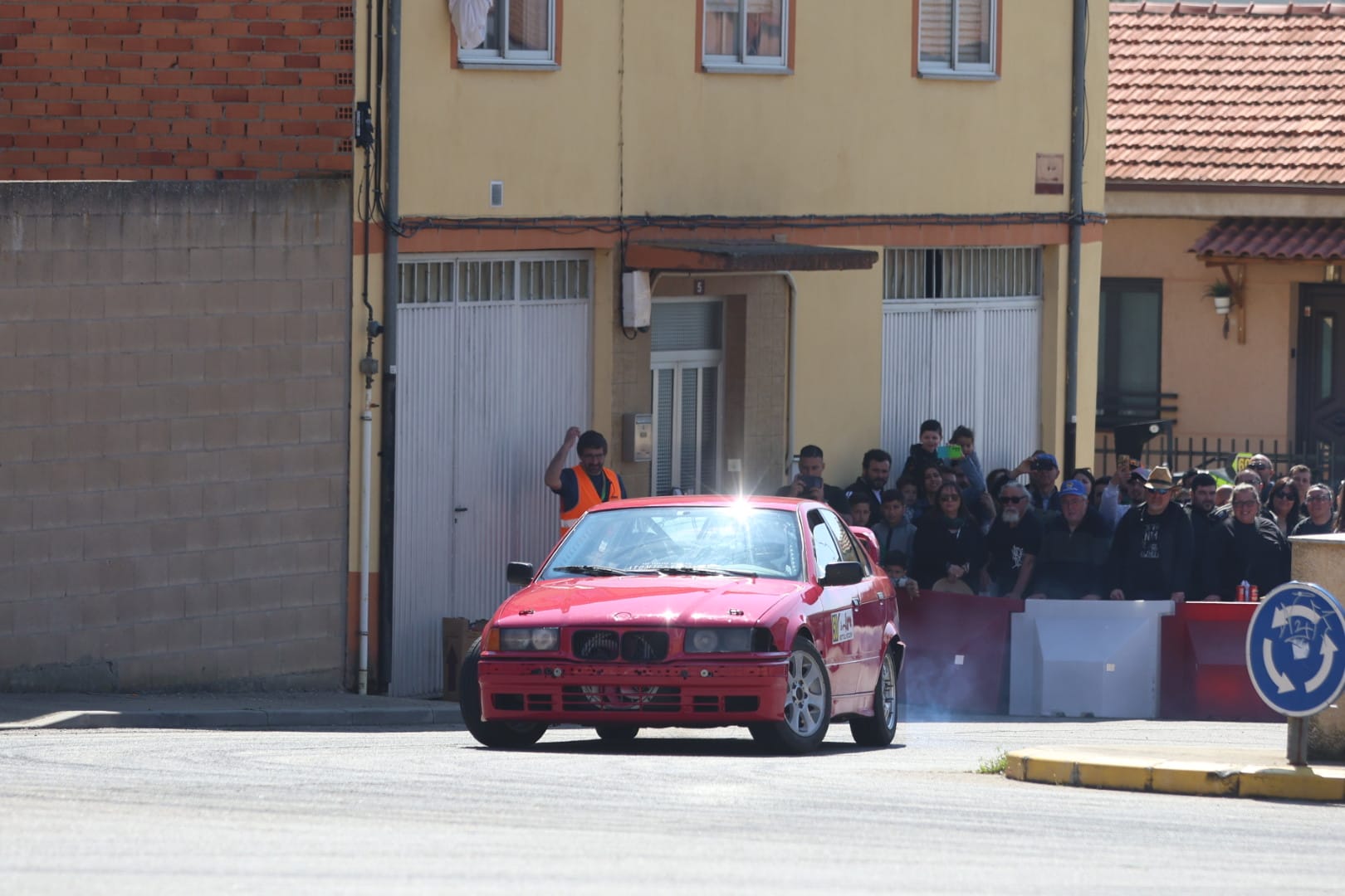 Diferentes momentos de la Urban Race que convirtió a La Bañeza en un circuito de coches. REPORTAJE GRÁFICO FERNANDO OTERO (8)