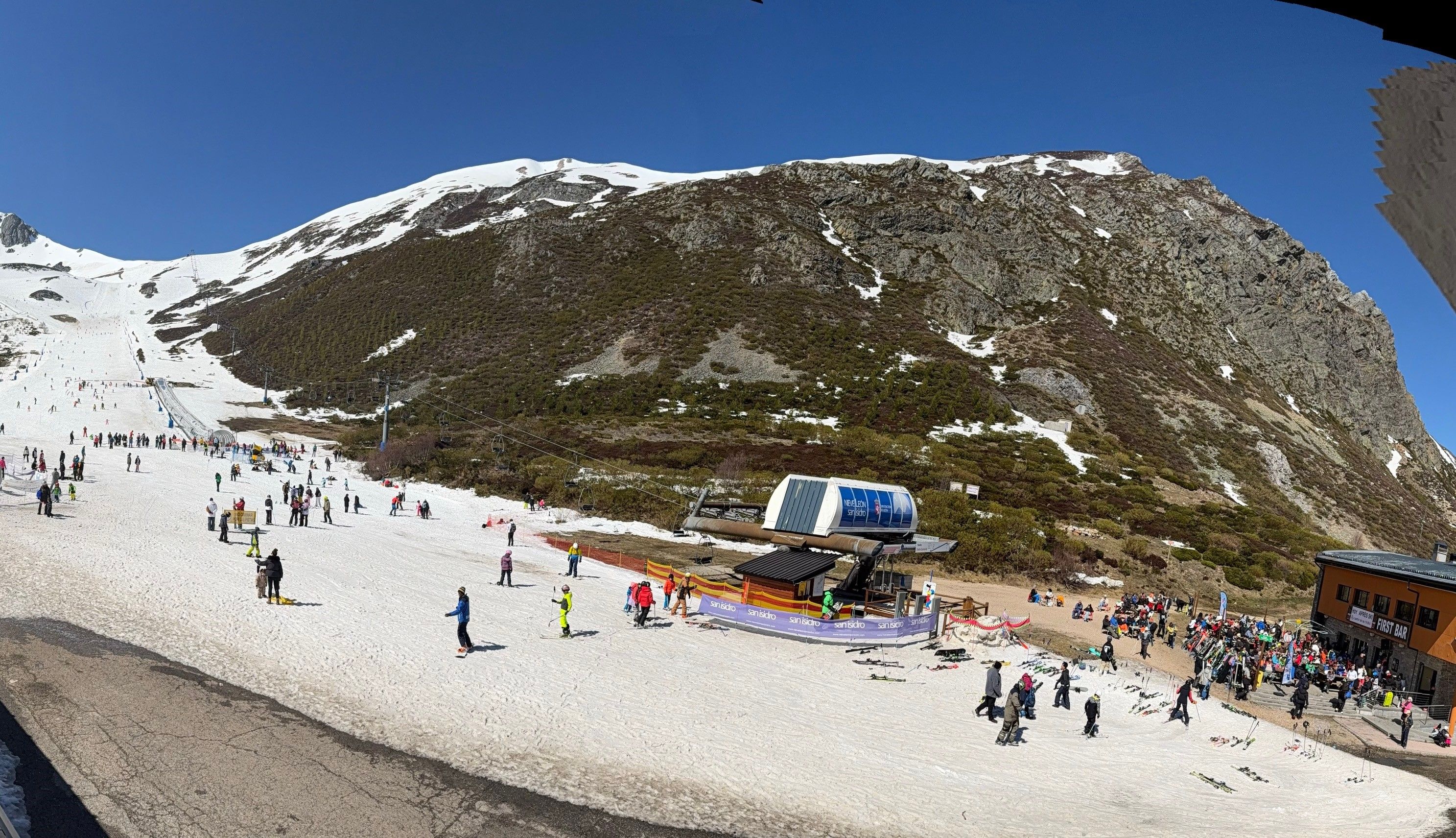 Imagen de la estación de esquí San Isidro este finde semana. | L.N.C. Imagen de la estación de esquí San Isidro este finde semana. | L.N.C.