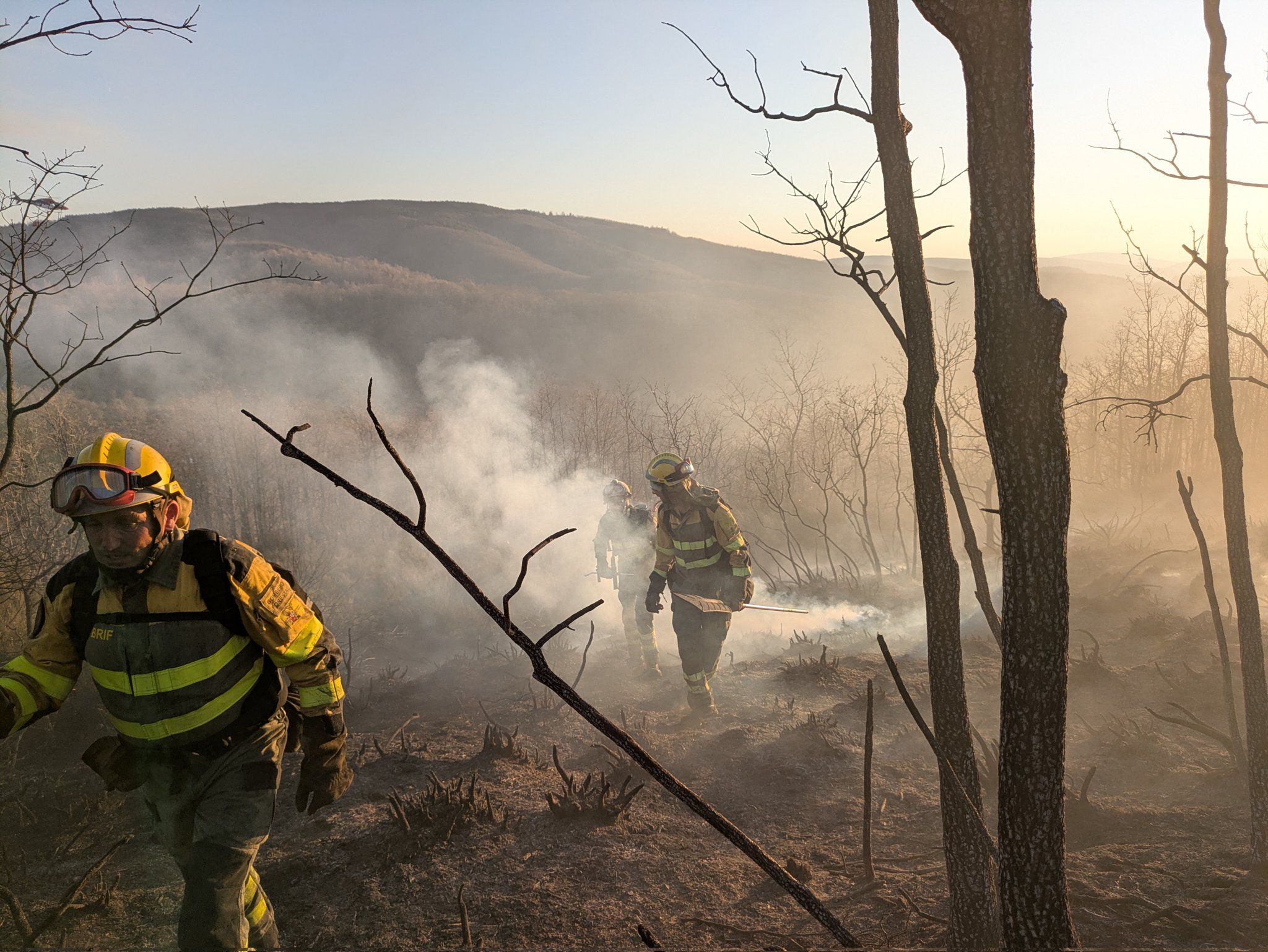 Imagen del incendio que se ha originado en Igueña. | ATBRIF