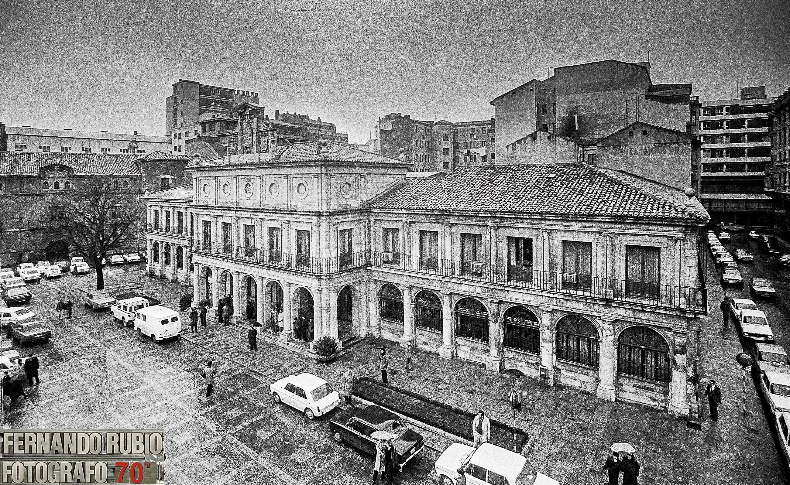 El Ayuntamiento acaba de inaugurar hace unos días el remozado Salón de Plenos. | FERNANDO RUBIO El Ayuntamiento acaba de inaugurar hace unos días el remozado Salón de Plenos. | FERNANDO RUBIO