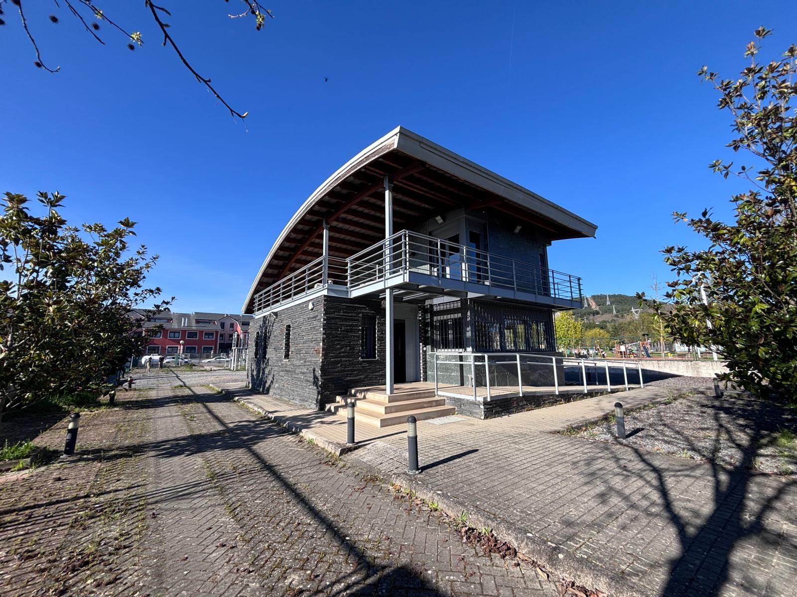 Observatorio Meteorológico de Ponferrada, en el barrio de Compostilla. | JAVIER FERNÁNDEZ