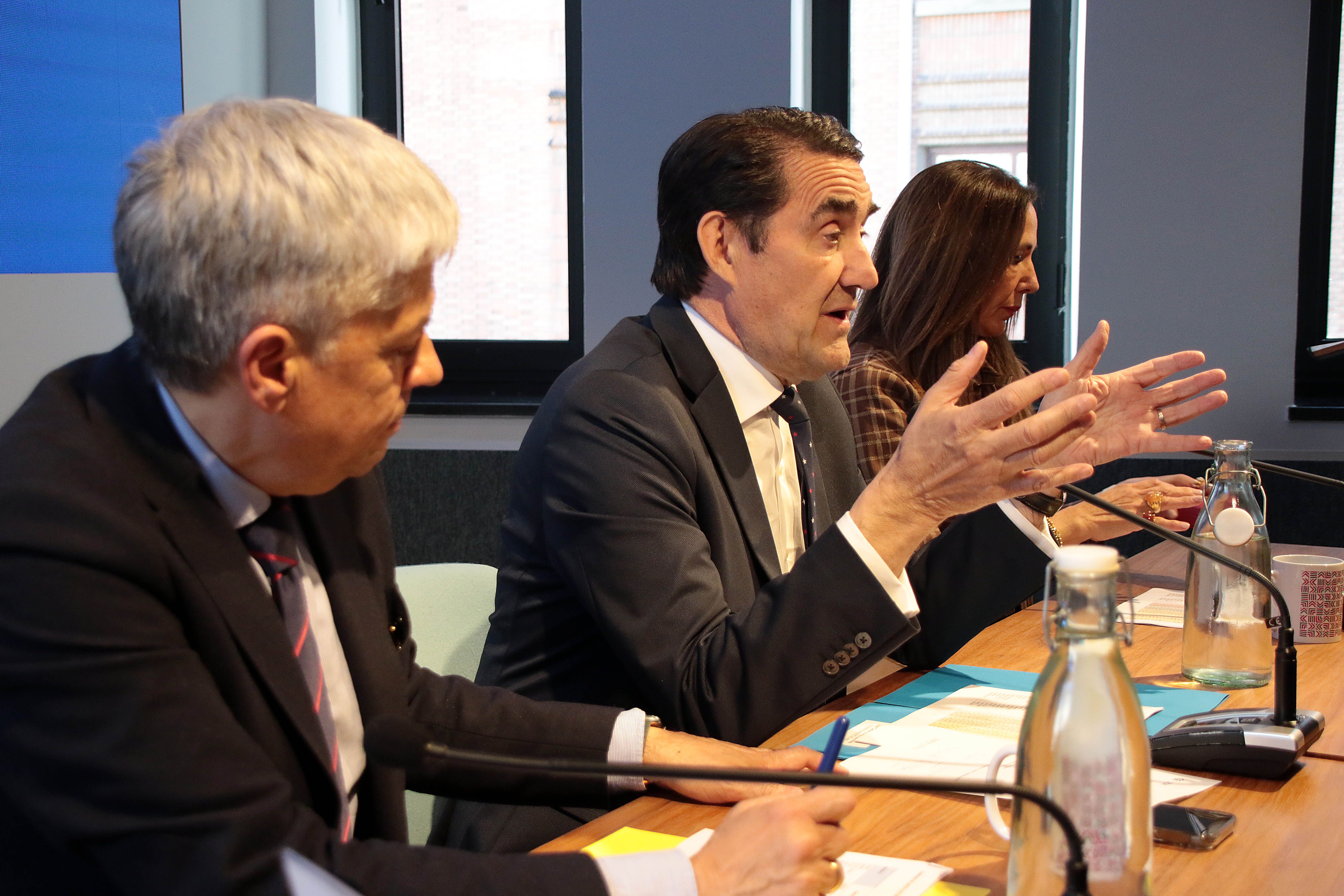 Imagen de la reunión extraordinaria de la junta gestora del PP de León. | PEIO GARCÍA (ICAL)