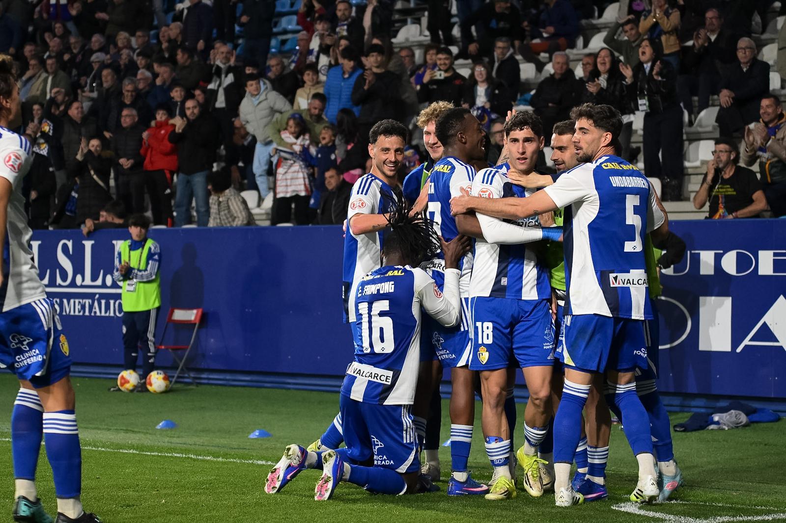 La Ponferradina llegará a Ourense con bajas sensibles y teniendo que reconstruir el once. QUINITO La Ponferradina llegará a Ourense con bajas sensibles y teniendo que reconstruir el once. QUINITO