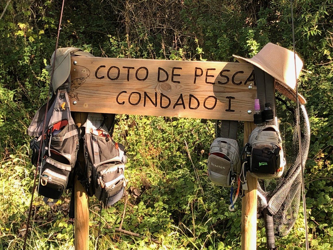 Uno de los cotos de pesca de León. RODRIGO PRADO NUÑEZ