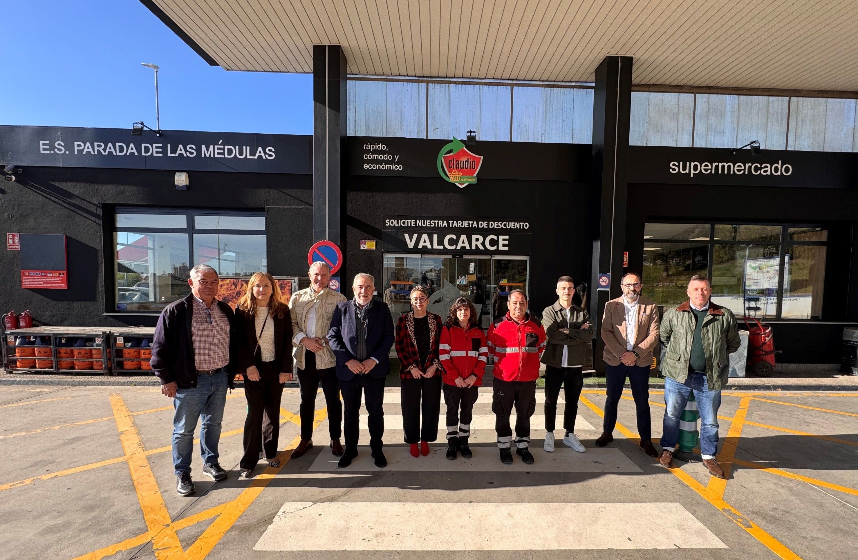 Apertura del nuevo supermercado en Toral de los Vados.