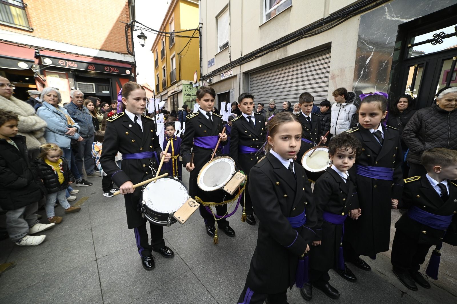 Primera procesión infantil de León, organizada por la Agonía. | SAÚL ARÉN