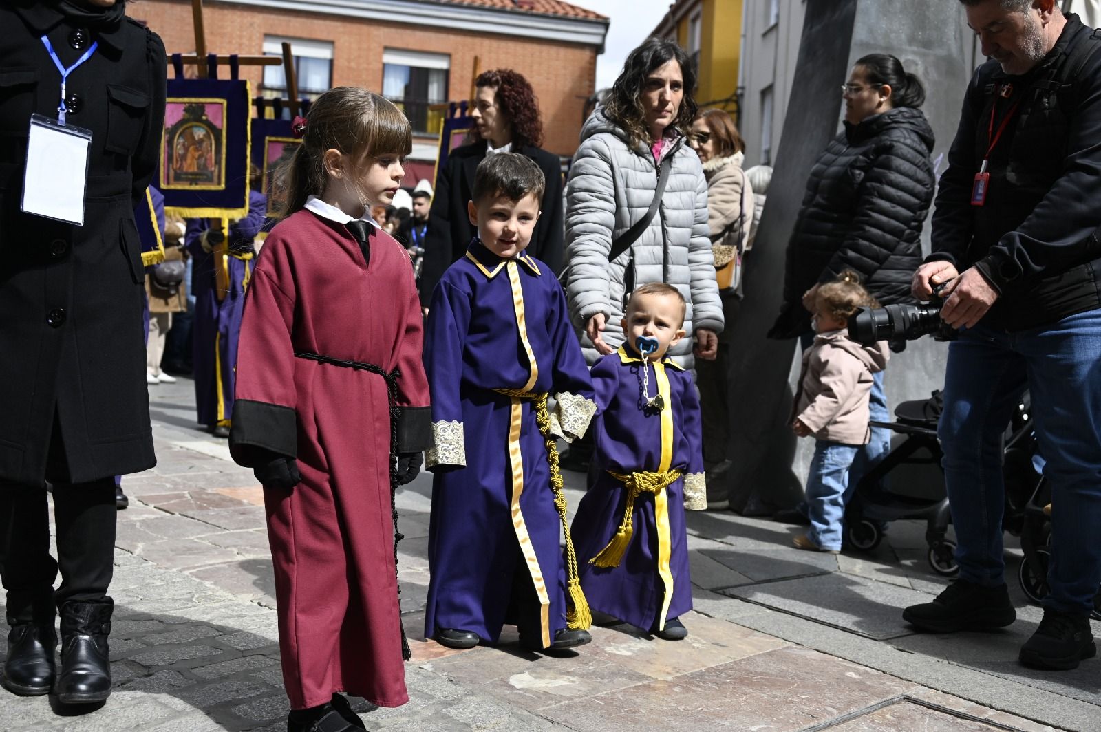 Primera procesión infantil de León, organizada por la Agonía. | SAÚL ARÉN