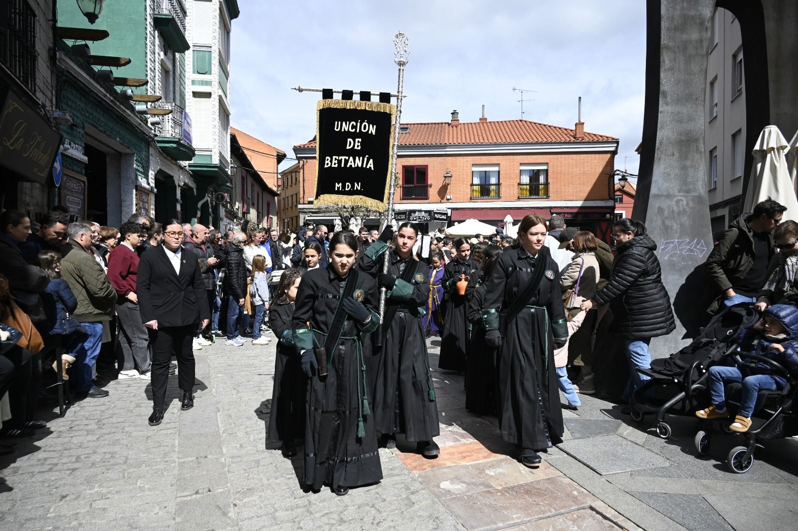 Primera procesión infantil de León, organizada por la Agonía. | SAÚL ARÉN