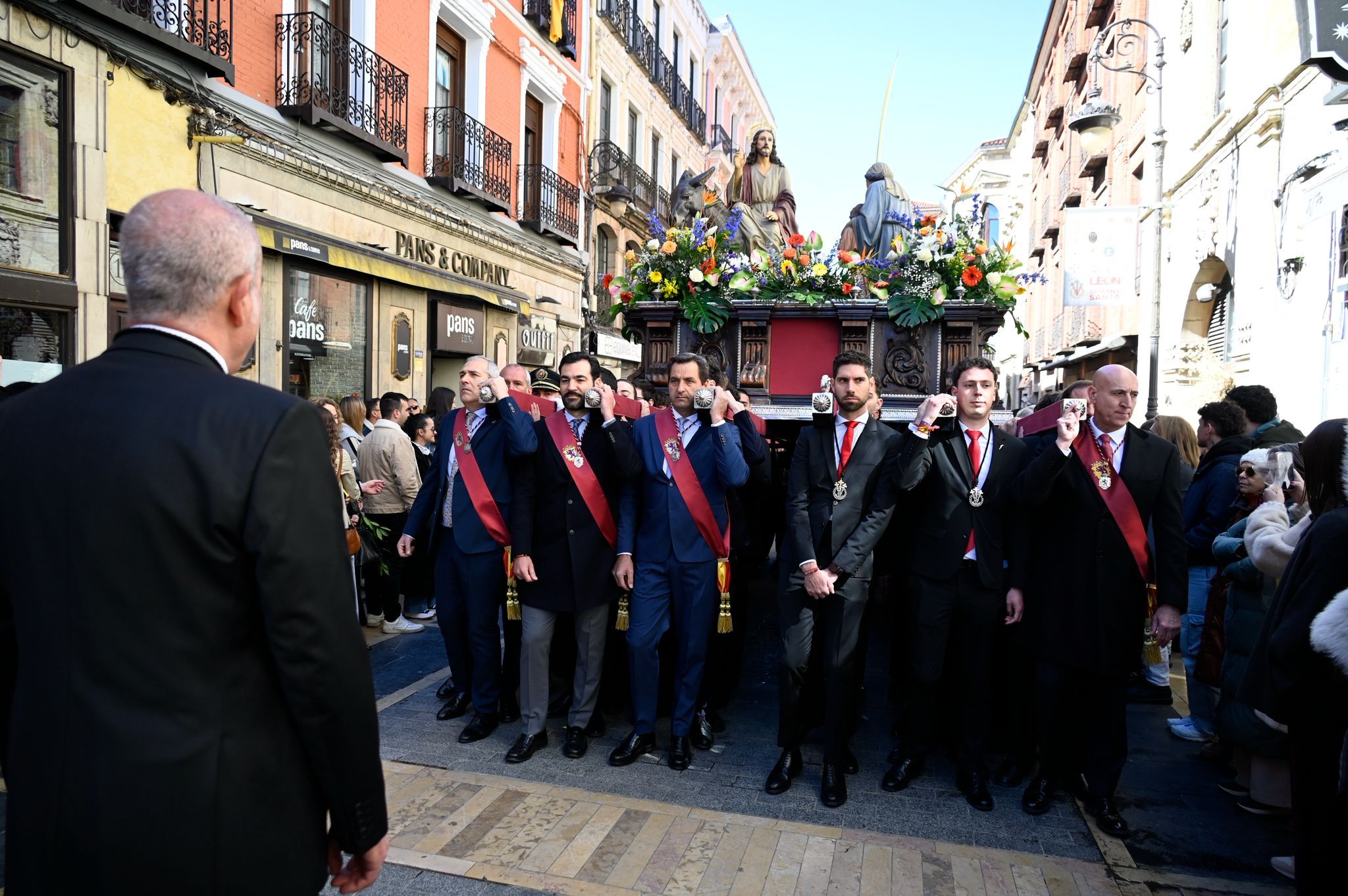 Procesión de Las Palmas de León 2026. | SAÚL ARÉN  