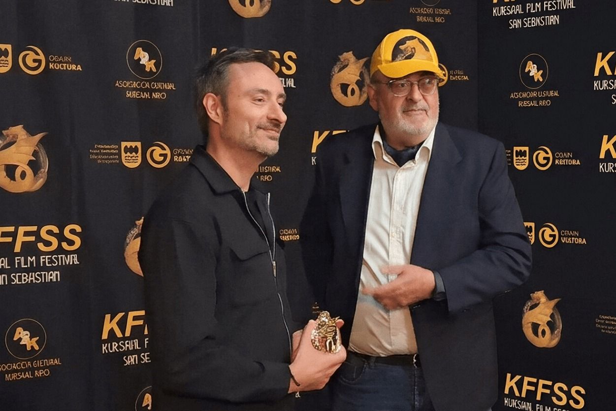 El cineasta leonés Luis Ángel Mendaña triunfa en el nuevo festival IA de San Sebastián. | L.N.C. El cineasta leonés Luis Ángel Mendaña triunfa en el nuevo festival IA de San Sebastián. | L.N.C.