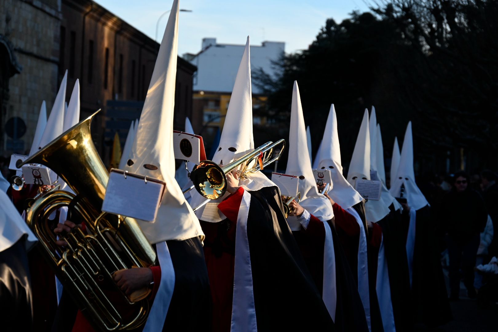 Procesión del 'Dainos' de León 2026. | SAÚL ARÉN