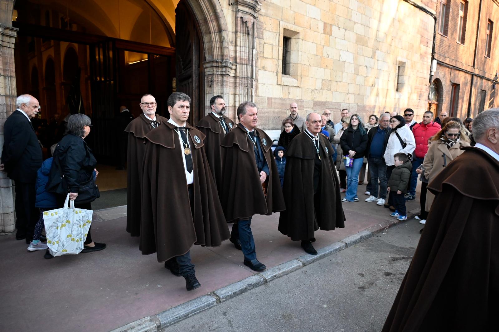 Procesión del 'Dainos' de León 2026. | SAÚL ARÉN