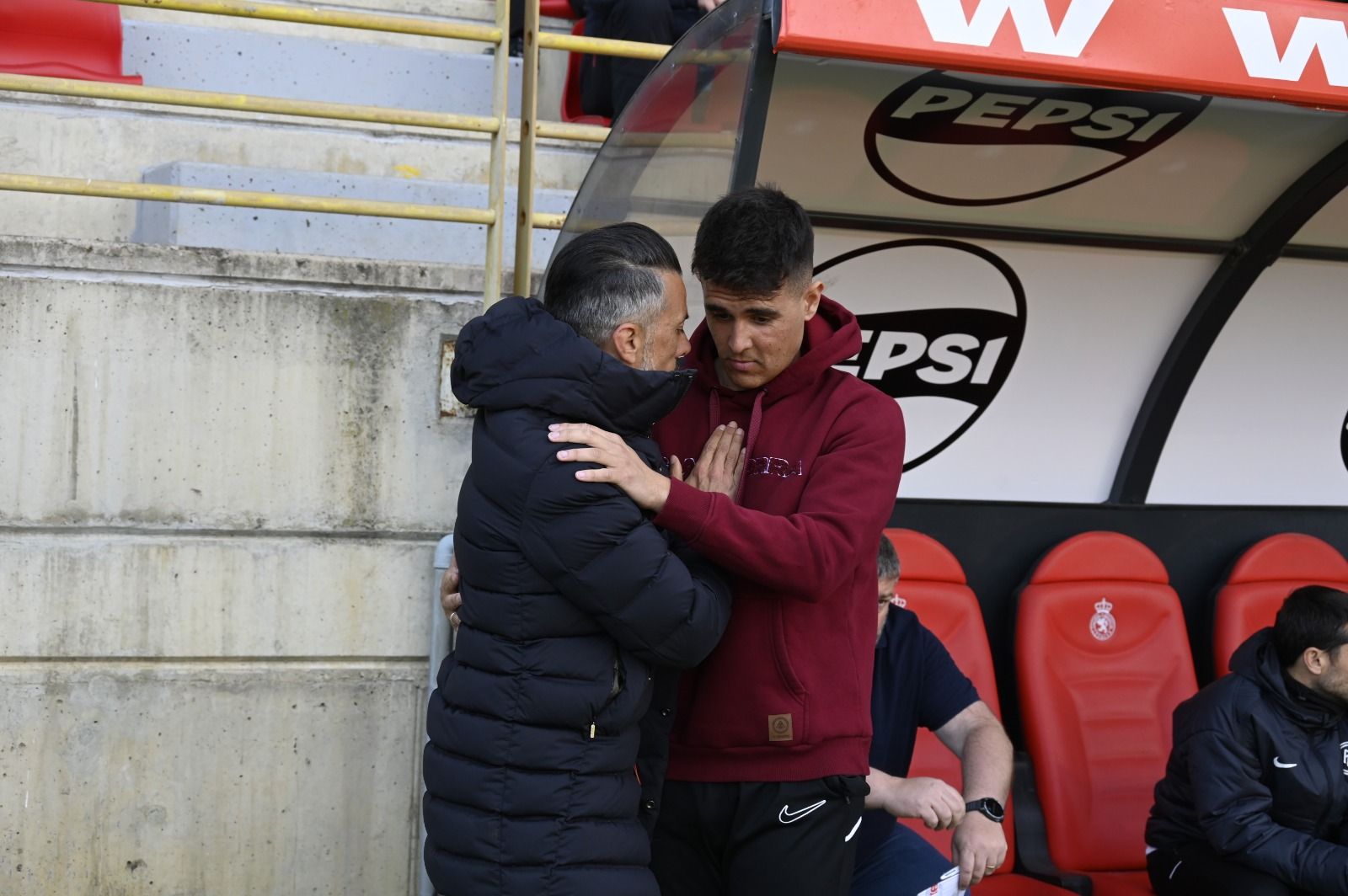 De la Barrera en los momentos previos al partido ante el Andorra el pasado domingo en el Reino. SAÚL ARÉN De la Barrera en los momentos previos al partido ante el Andorra el pasado domingo en el Reino. SAÚL ARÉN