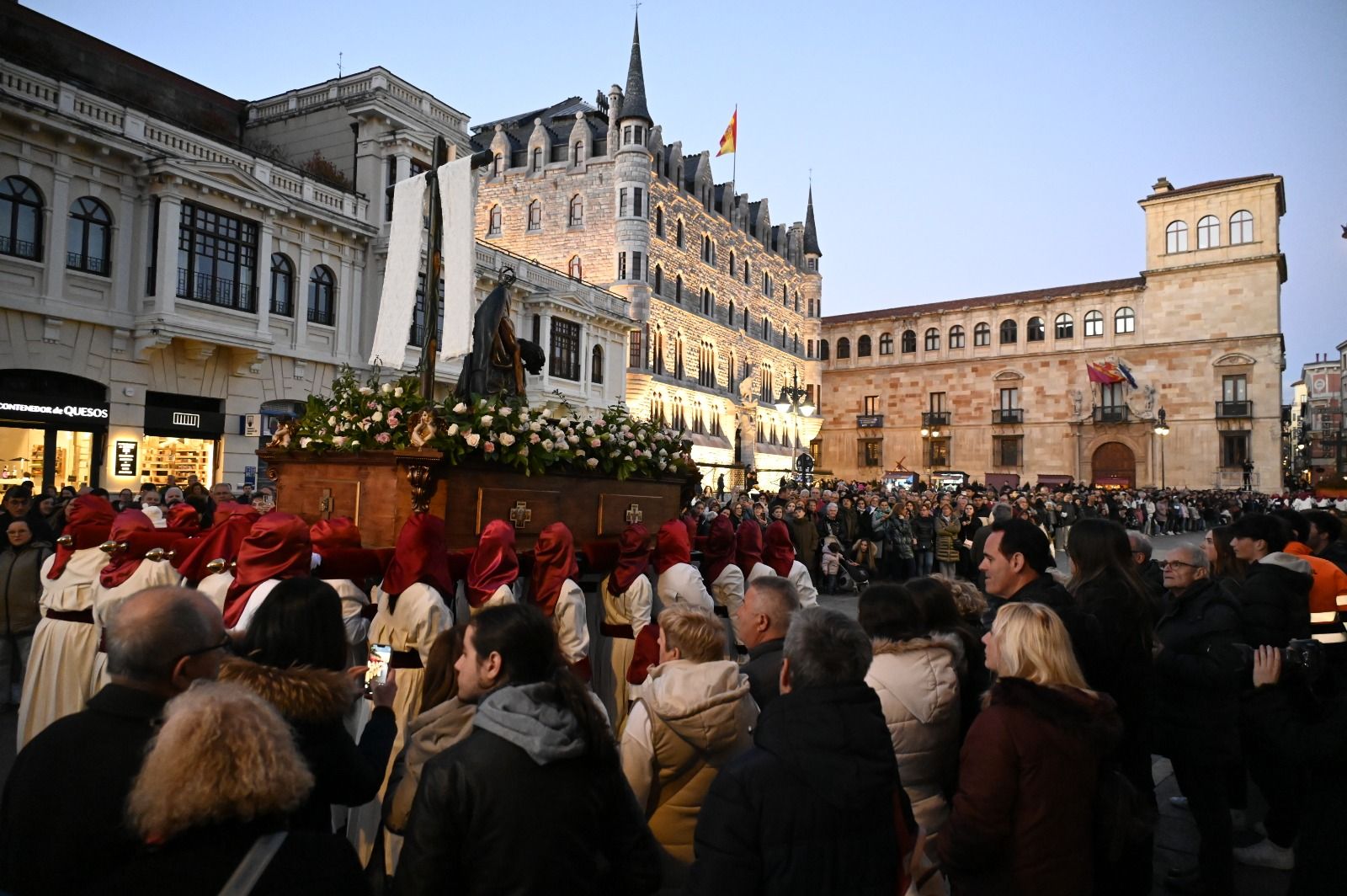 Procesión del Rosario de Pasión de León 2026. | SAÚL ARÉN