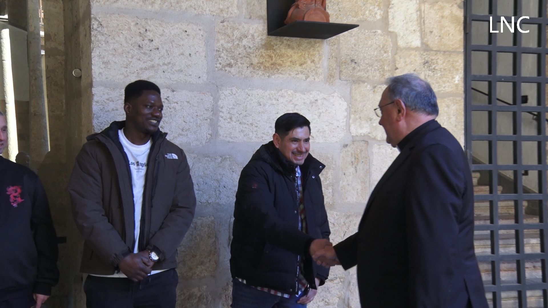 La puja más emotiva de la Semana Santa de León llega con el Perdón La puja más emotiva de la Semana Santa de León llega con el Perdón