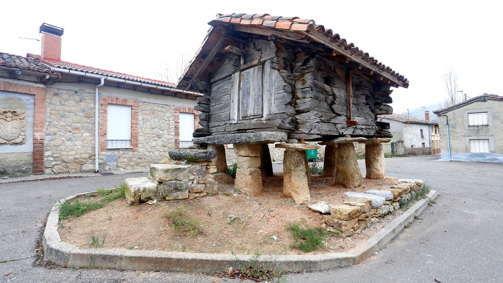 Imagen de archivo del hórreo de Las Bodas. | CAMPILLO (ICAL) Imagen de archivo del hórreo de Las Bodas. | CAMPILLO (ICAL)