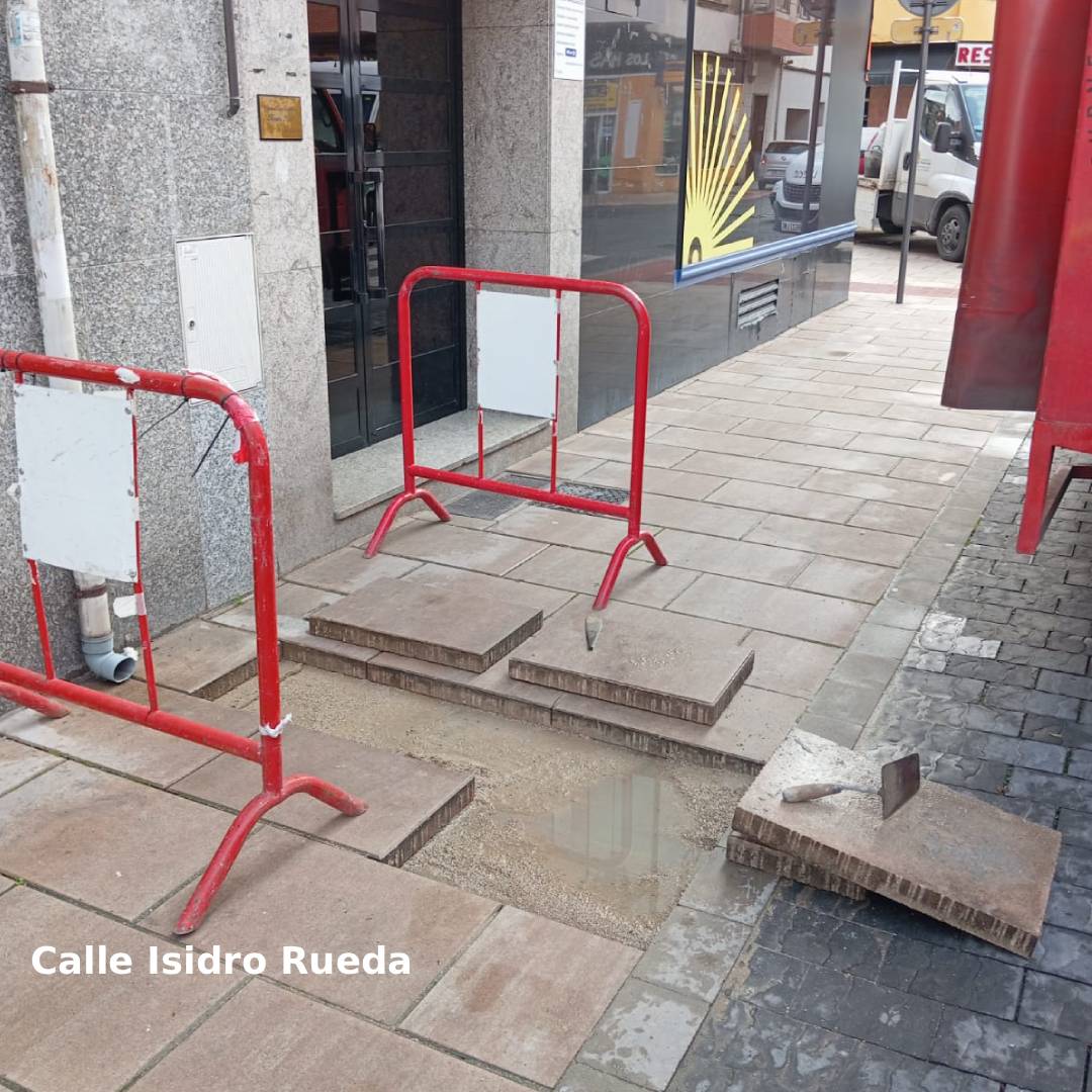 Obras en la Calle Isidro Rueda de Ponferrada.