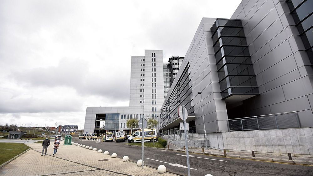 En León se ingresa más en el hospital que en cualquier otra provincia de España. | SAÚL ARÉN