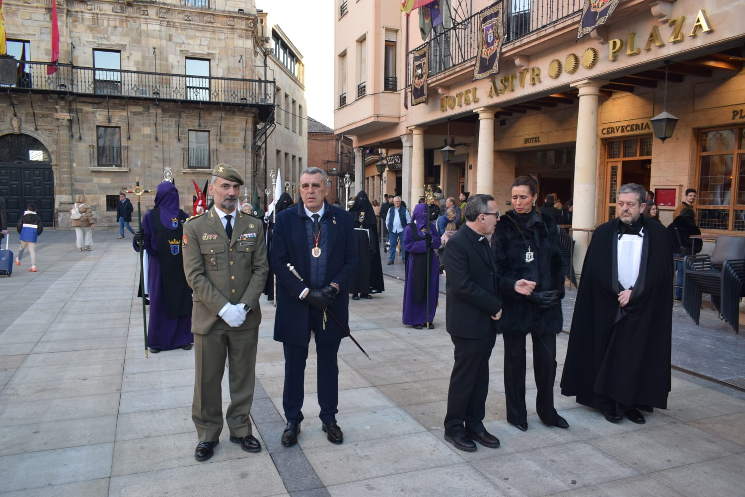 Vía crucis procesional de Astorga. | ALEJANDRO RODRÍGUEZ