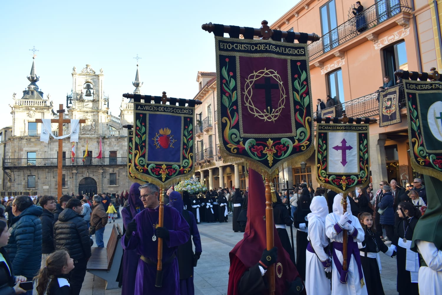 Vía crucis procesional de Astorga. | ALEJANDRO RODRÍGUEZ