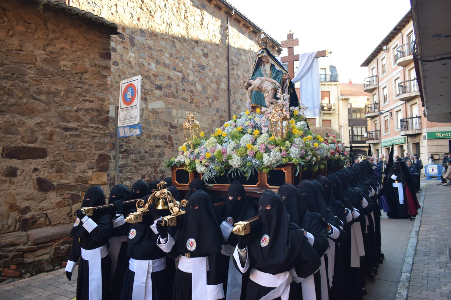 Vía crucis procesional de Astorga. | ALEJANDRO RODRÍGUEZ