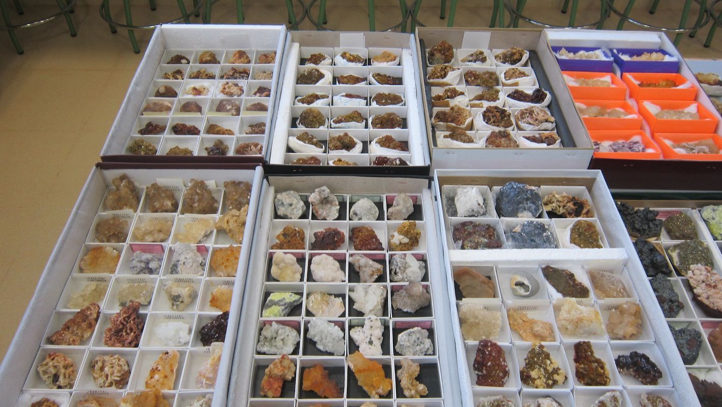 El evento está pensado para coleccionistas, no para realizar transacciones económicas. | ARAGONITO AZUL El evento está pensado para coleccionistas, no para realizar transacciones económicas. | ARAGONITO AZUL