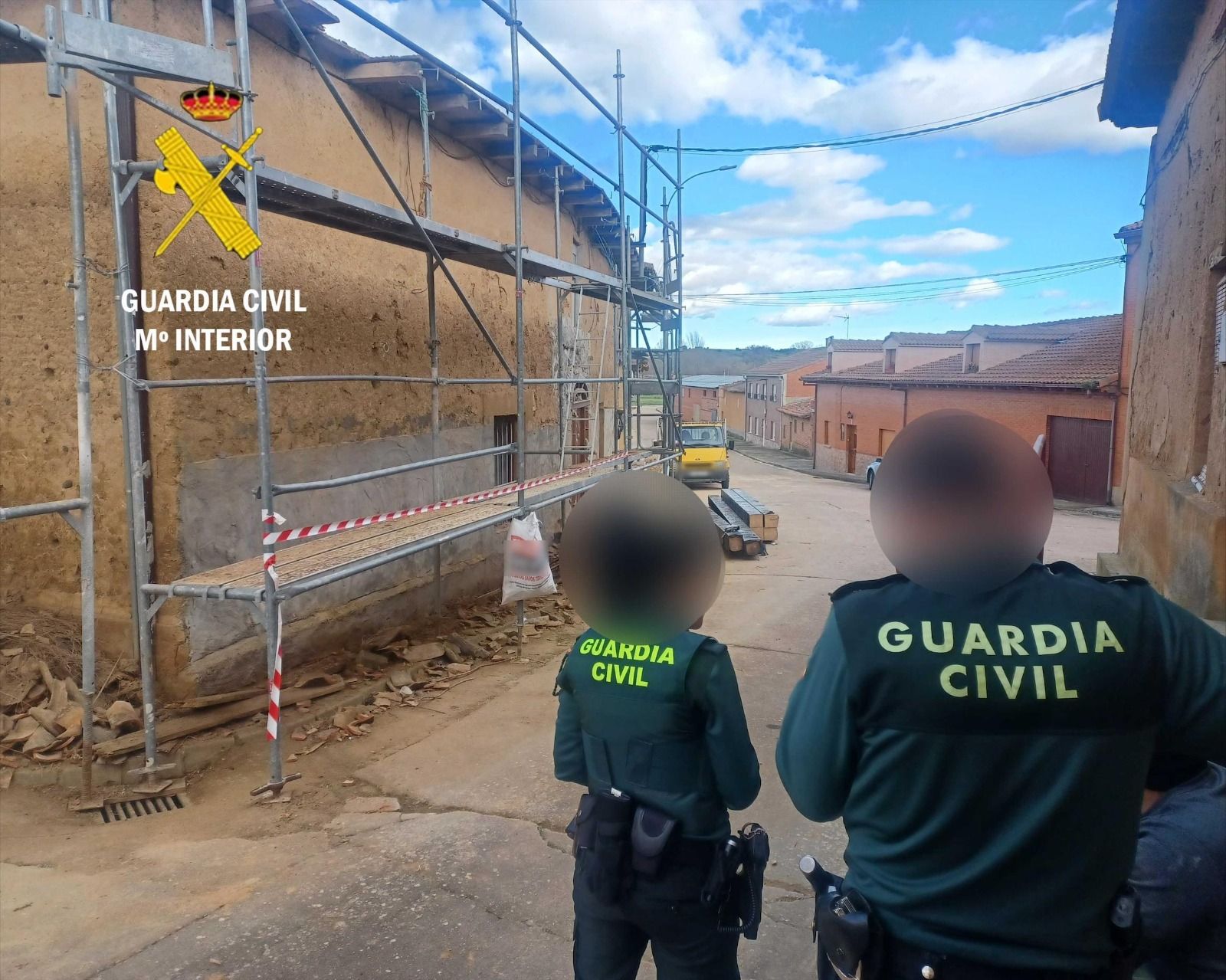 Los agentes comprobaron que se producía un incumplimiento de la normativa laboral y de seguridad en trabajos de construcción y albañilería. | L.N.C.
