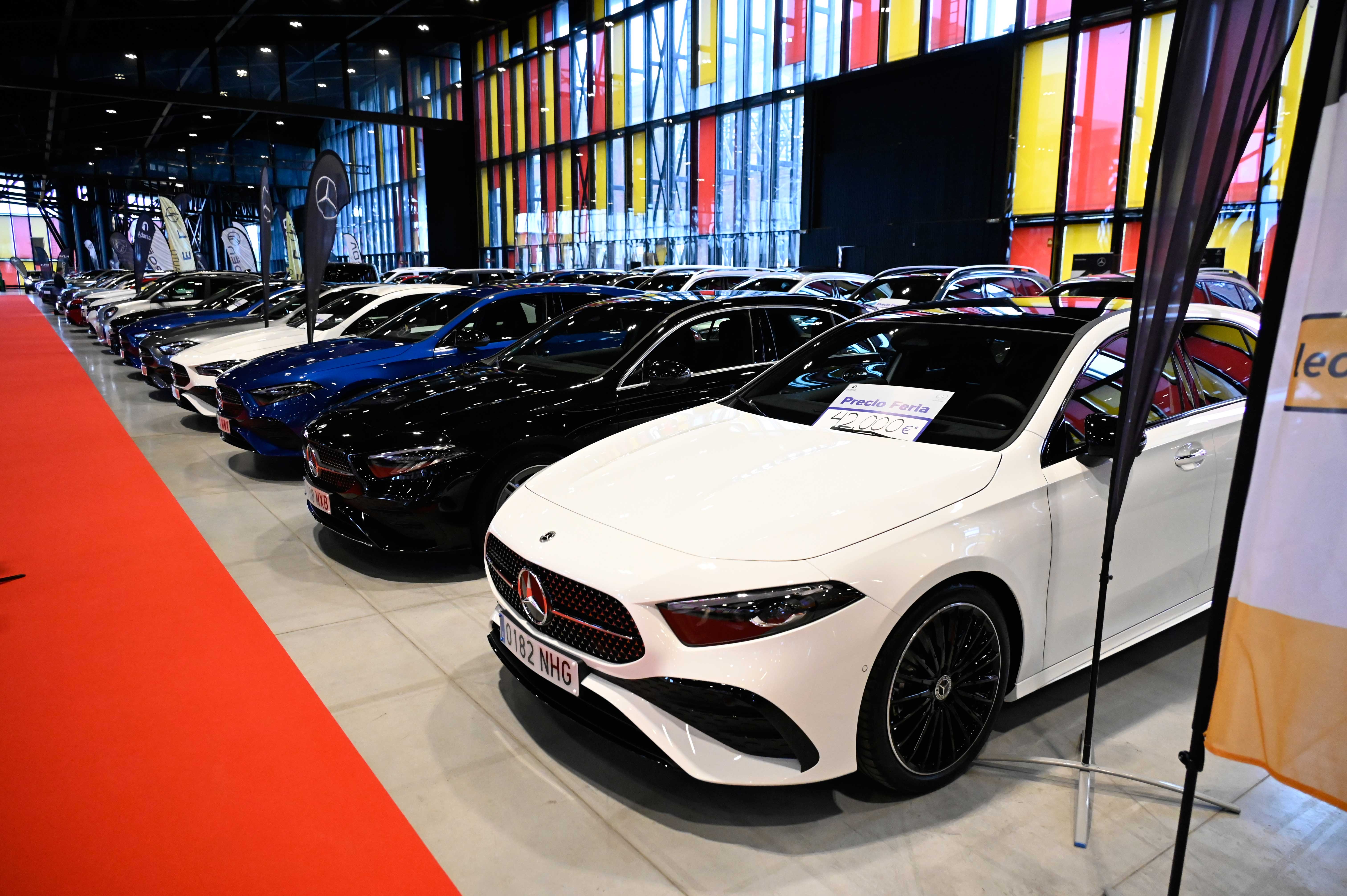 Imagen de una feria de venta de vehículos. | L.N.C.