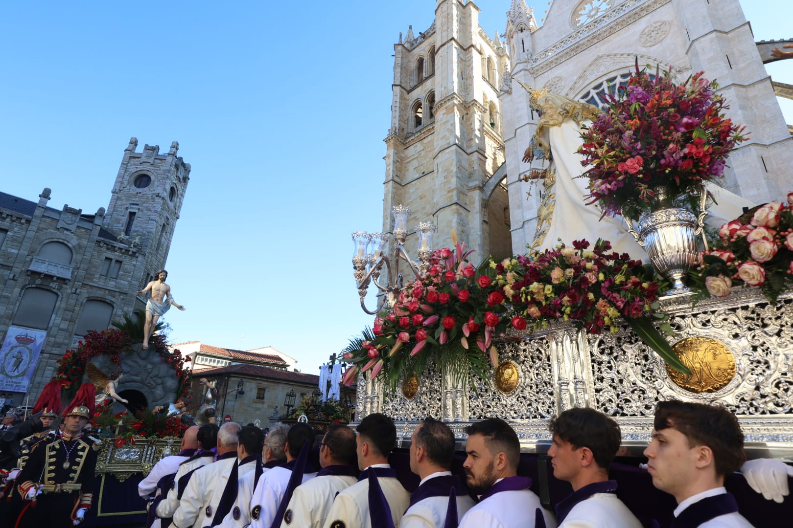 La Procesión del Encuentro, en imágene