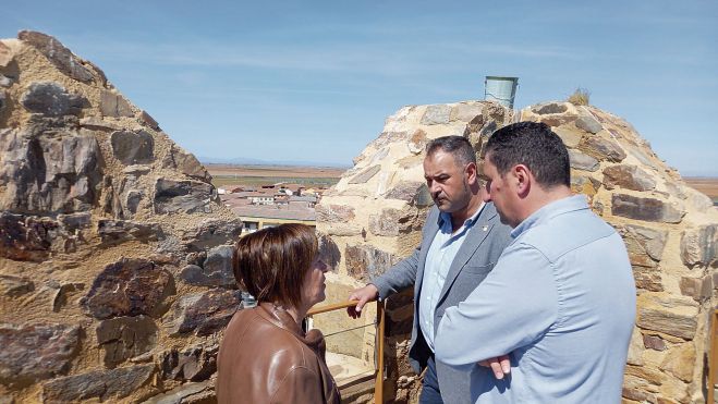 El mirador del castillo ofrece una espectacular visión del Páramo leonés| I.L.C.