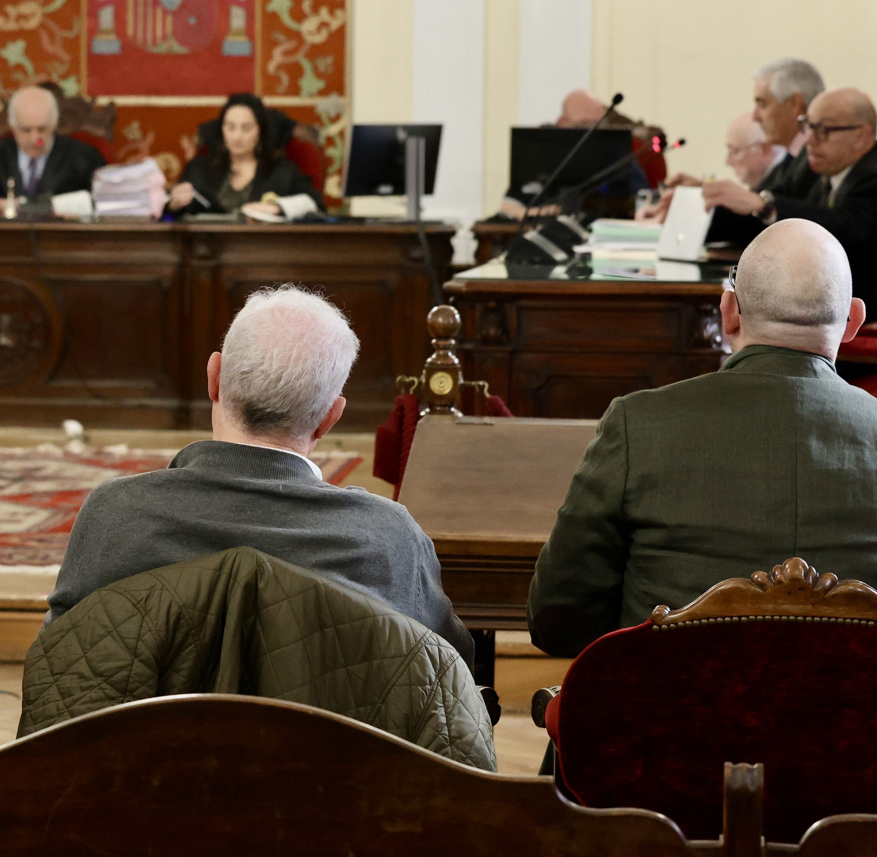 Alfonso Canedo y otro de los tres acusados en la declaración ante la Audiencia. | ICAL Alfonso Canedo y otro de los tres acusados en la declaración ante la Audiencia. | ICAL