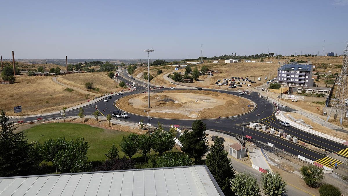 Una imagen de la rotonda de la Ronda a la altura del Hospital. | DANIEL MARTÍN