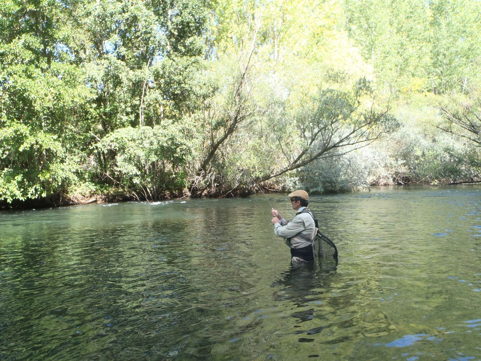 Pescando en el río Esla. RPN