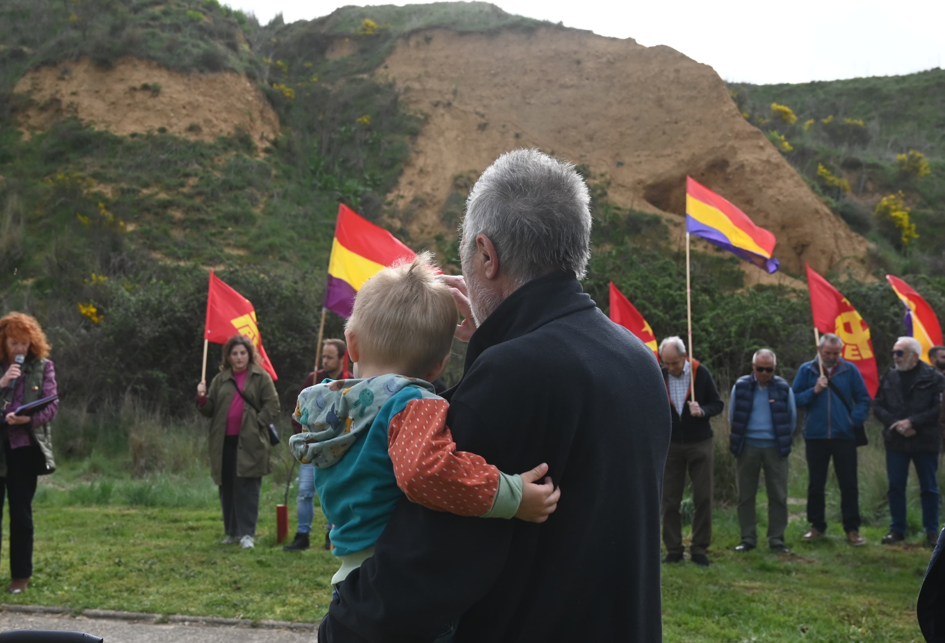 Un instante del homenaje celebrado. | ICAL